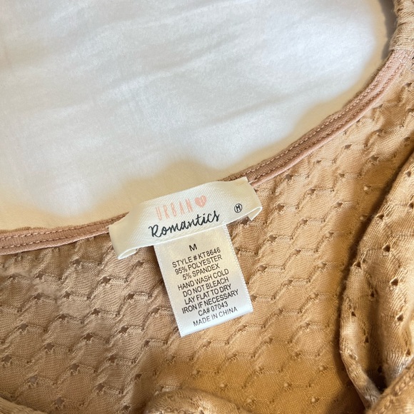 Boho Top Urban Romantics - Picture 5 of 13